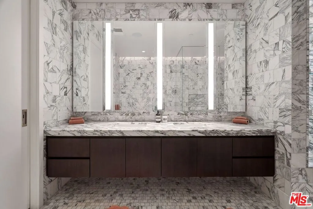 8420 W Sunset Boulevard 307, West Hollywood, California 90069 home-pic-21